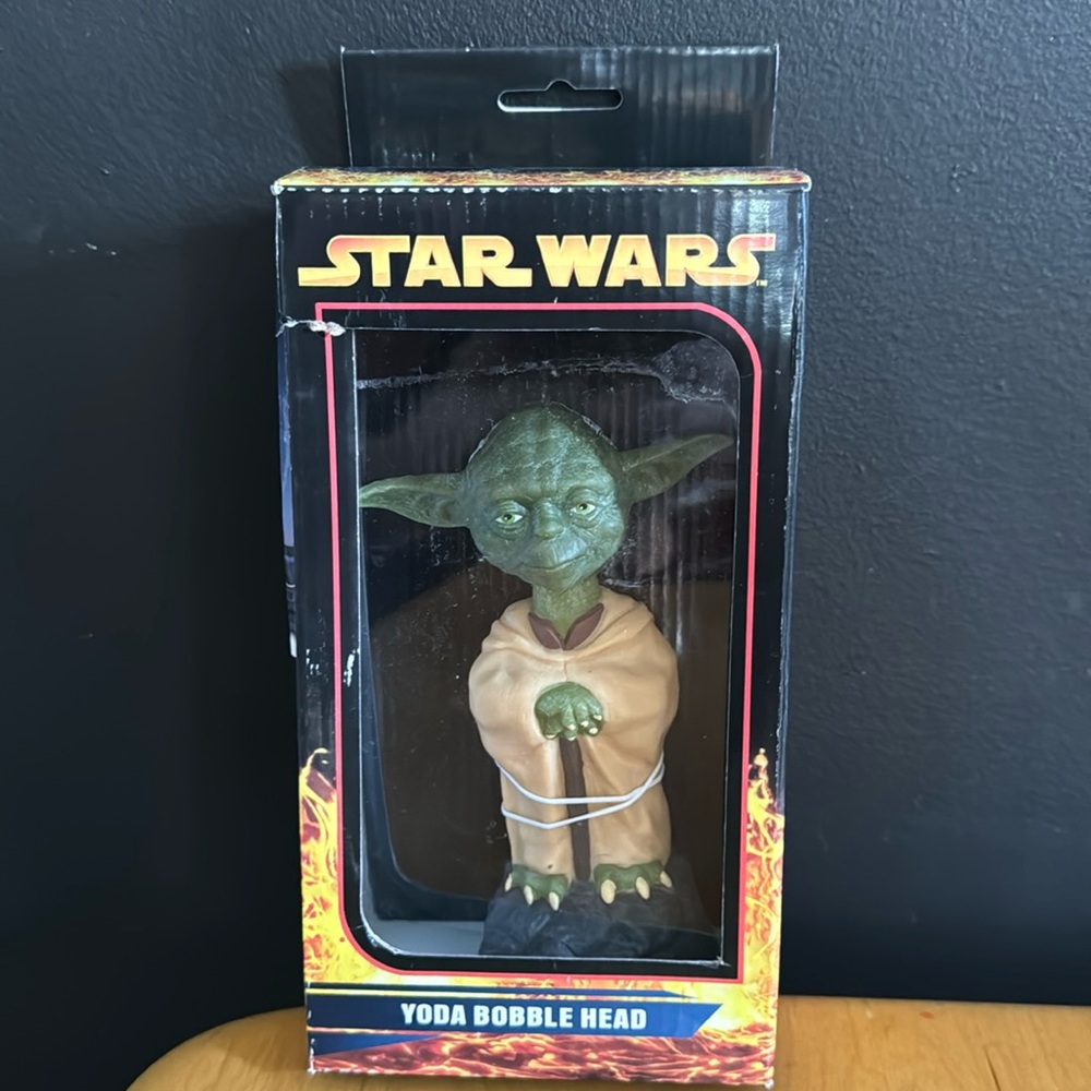 Star Wars Yoda bobble head